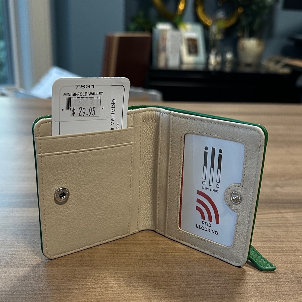 New York & Company Green Bi-Fold Wallet